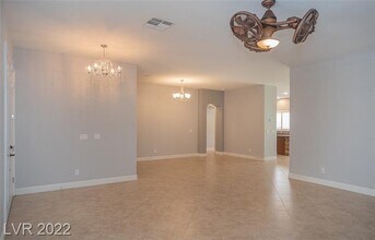 4935 Moncada Way in Las Vegas, NV - Building Photo - Building Photo