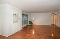 355 N Post Oak Ln photo'