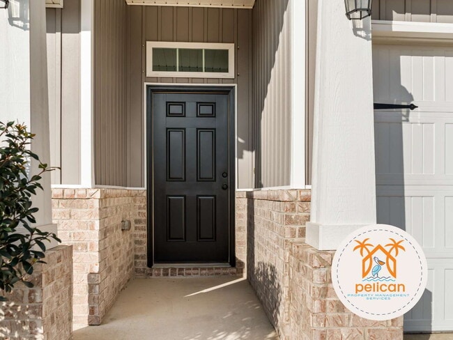 5747 Peach Dr in Milton, FL - Building Photo - Building Photo