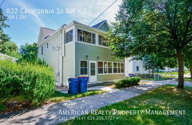 property at 822 California St NW