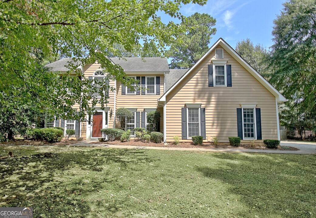 101 Kimmer Rd in Peachtree City, GA - Building Photo