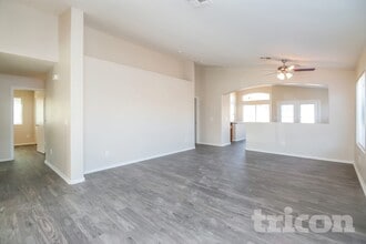 1602 S 65th Glen in Phoenix, AZ - Building Photo - Building Photo