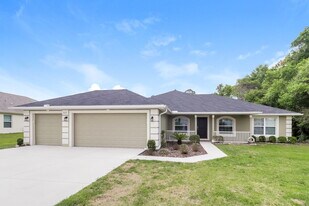 803 Edith Dr in Fruitland Park, FL - Building Photo