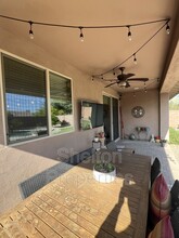 16145 W Cameron Dr in Surprise, AZ - Building Photo - Building Photo