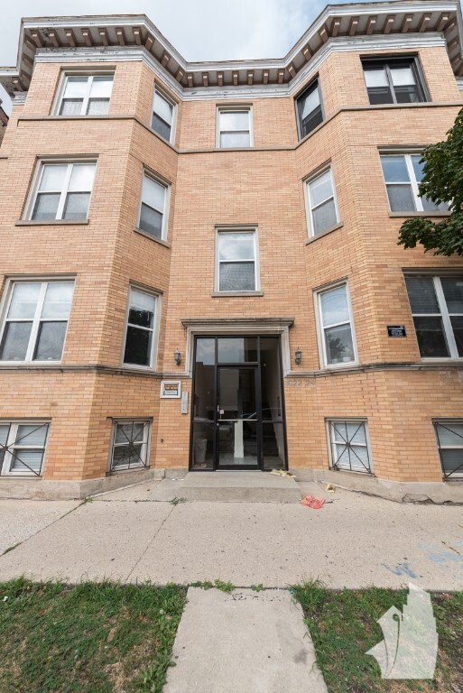 1014 N Damen Ave, Unit 5 in Chicago, IL - Building Photo - Building Photo