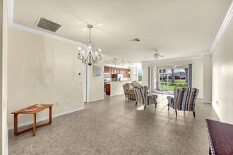 15035 Lure Trail in Bonita Springs, FL - Foto de edificio - Building Photo