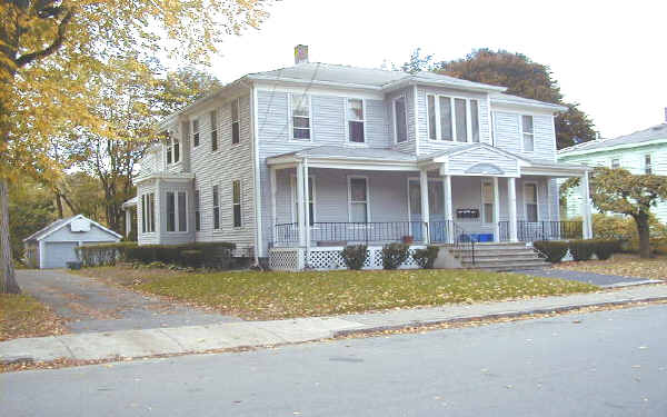 15 Alexander St in Framingham, MA - Building Photo