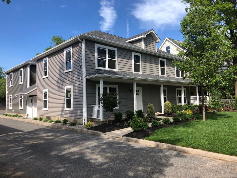 517 Asbury Ave in Asbury Park, NJ - Building Photo