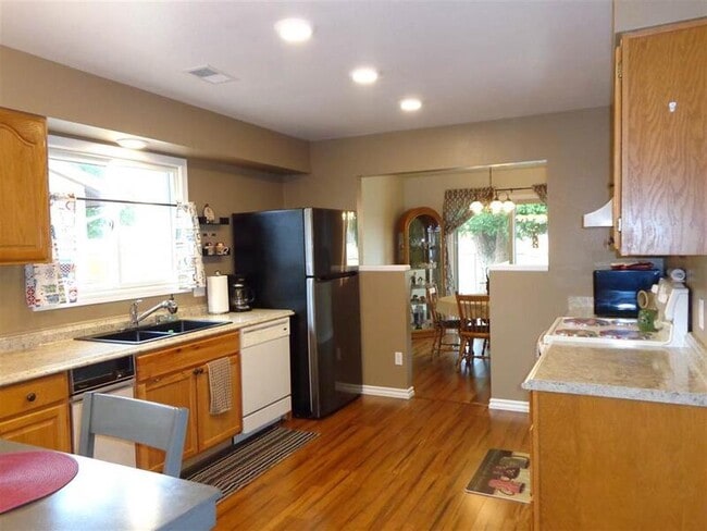 137 Sunset Cir in Palisade, CO - Building Photo - Building Photo