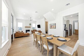 1034 Grant Wood Ave in Driftwood, TX - Building Photo - Building Photo