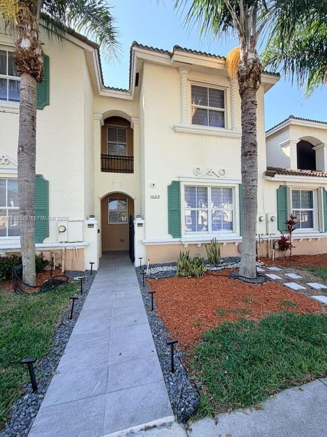 1022 NE 42nd Terrace in Homestead, FL - Building Photo - Building Photo