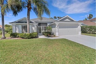 3650 Sunland Ln in Estero, FL - Building Photo