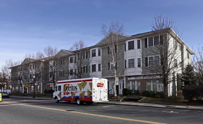 703-719 Washington St in Canton, MA - Building Photo - Building Photo