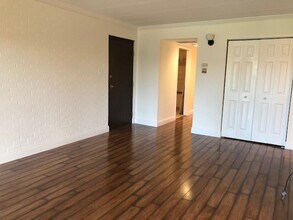 11345 S Roberts Rd in Palos Hills, IL - Building Photo - Building Photo