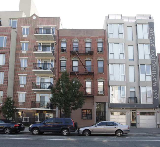 653 Washington Ave in Brooklyn, NY - Building Photo - Building Photo