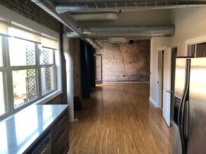 56 Monroe Center St NW, Unit 7 in Grand Rapids, MI - Building Photo - Building Photo