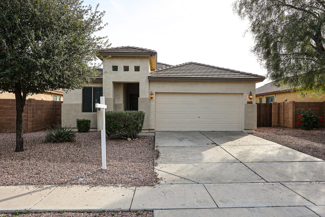 17047 W Stevenage St in Surprise, AZ - Building Photo