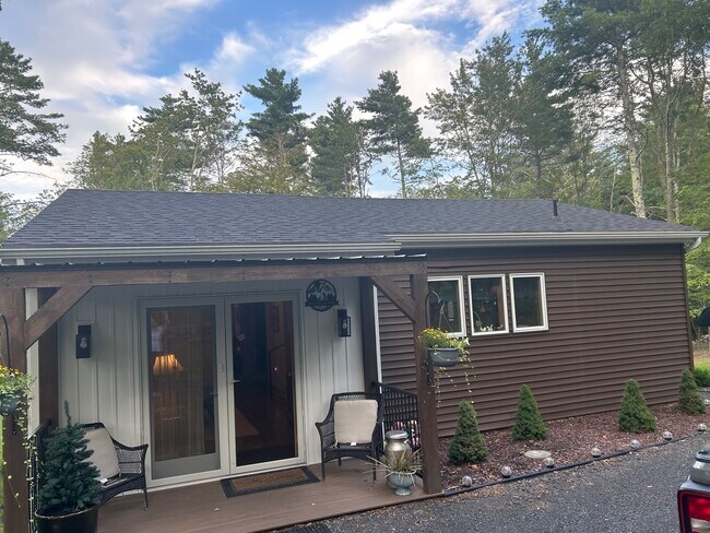 264 Bald Hills Rd N in Round Top, NY - Building Photo - Building Photo