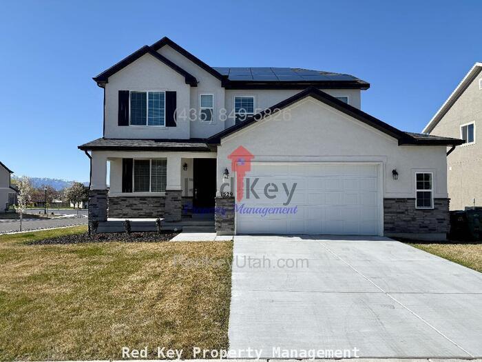 1529 Baen Wy in Tooele, UT - Building Photo