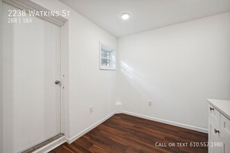 2238 Watkins St in Philadelphia, PA - Foto de edificio - Building Photo