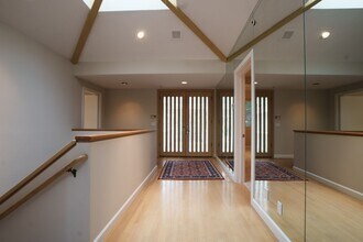 671 Manresa Ln in Los Altos, CA - Building Photo - Building Photo