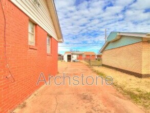 2945 SW 54th St in Oklahoma City, OK - Building Photo - Building Photo