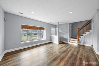 34 Sassafras Ct in North Brunswick, NJ - Building Photo - Building Photo