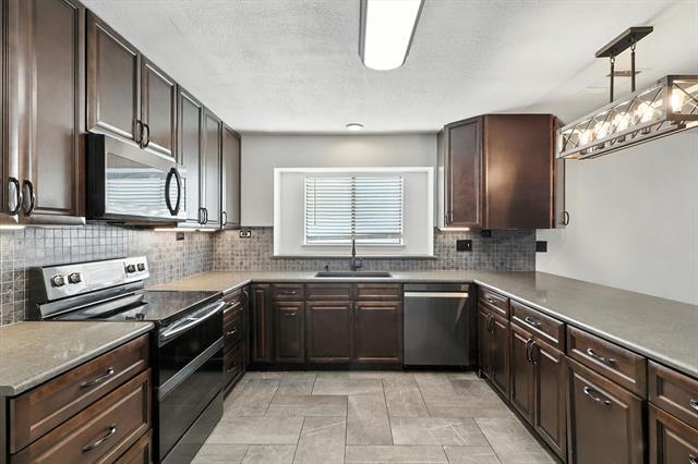 property at 990 Acorn Dr