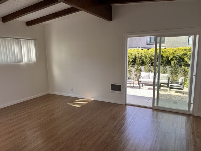 1133 20th St, Unit Duplex
