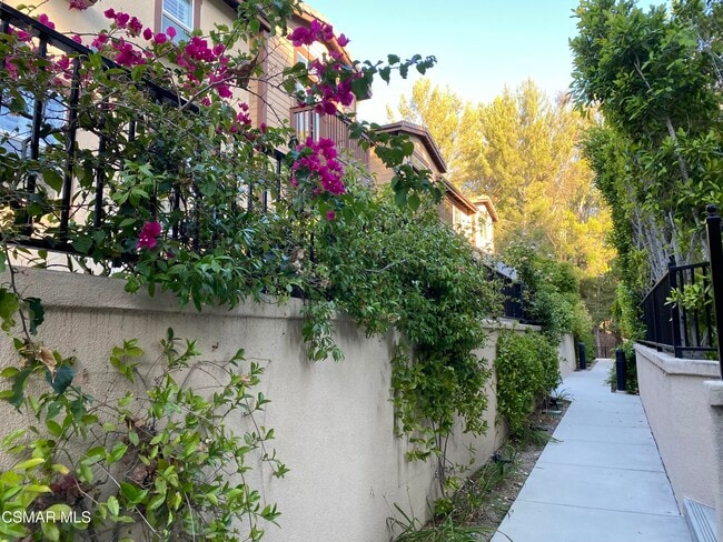 730 Tennis Club Ln in Thousand Oaks, CA - Building Photo - Building Photo