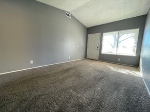 4001 Carriebee Ct in North Highlands, CA - Building Photo - Building Photo