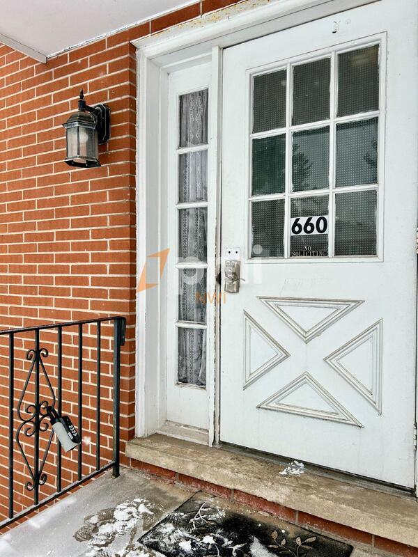 660 N Hobart Rd in Hobart, IN - Building Photo - Building Photo