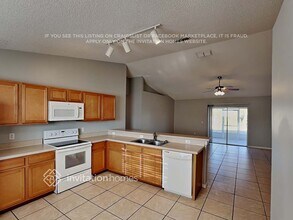 2901 W Huron Dr in Deltona, FL - Building Photo - Building Photo