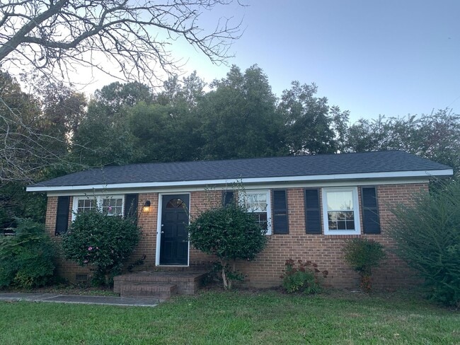 300 Ln of Sir Lancelot in Garner, NC - Building Photo - Building Photo