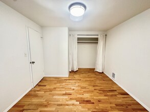 5101 Ravenna Ave NE in Seattle, WA - Building Photo - Building Photo