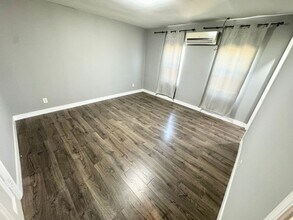 11302 Elliott Ave in El Monte, CA - Building Photo - Building Photo