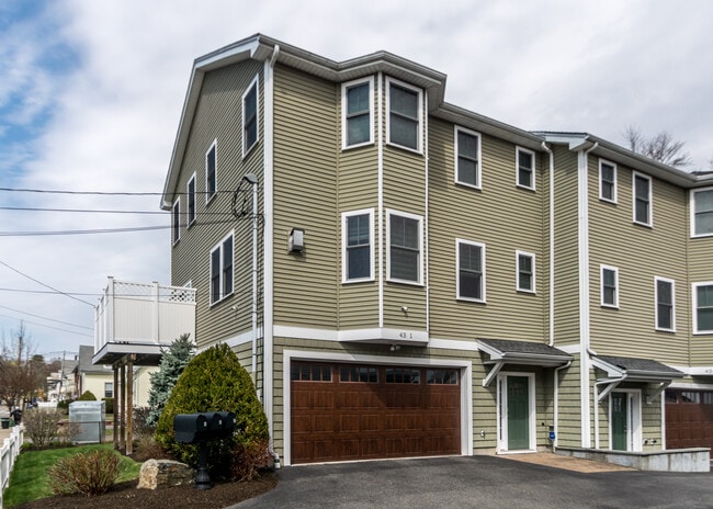property at 43 Hammond St