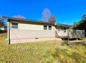 53 Magic Dr in Old Fort, NC - Building Photo - Building Photo