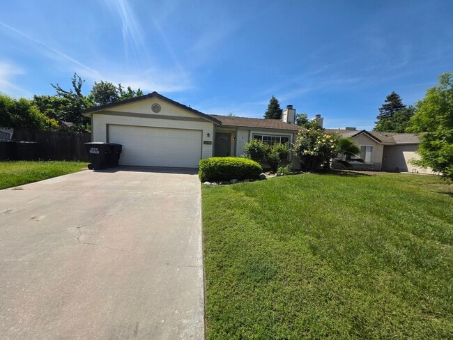 property at 2211 W Sweet Ct