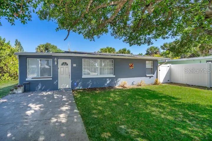 39 Alamanda Dr in Ormond Beach, FL - Building Photo