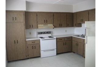 Shamrock Apartments in Melbourne, FL - Building Photo - Building Photo