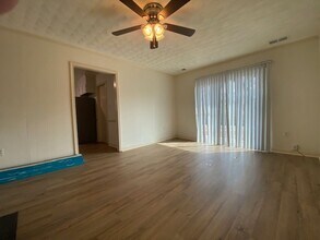 2106 Wellwood Cir in Charlotte, NC - Building Photo - Building Photo