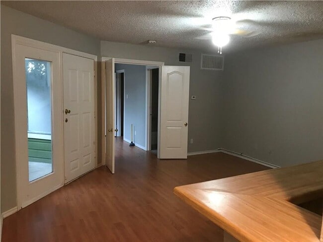 9803 Walnut St in Dallas, TX - Building Photo - Building Photo