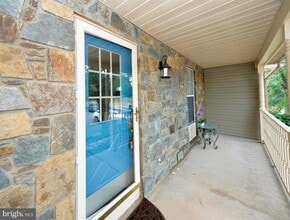 43855 Chloe Terrace in Ashburn, VA - Building Photo - Building Photo
