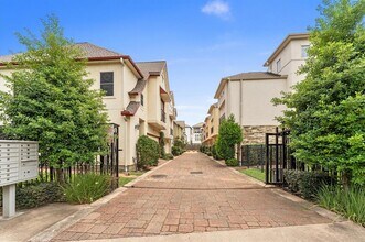 2810 Sherwin St in Houston, TX - Building Photo - Building Photo