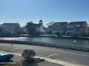 211 Trenton Ave in Point Pleasant Beach, NJ - Building Photo - Building Photo