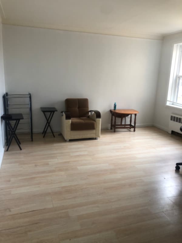 2241 Holland Ave in Bronx, NY - Building Photo - Building Photo