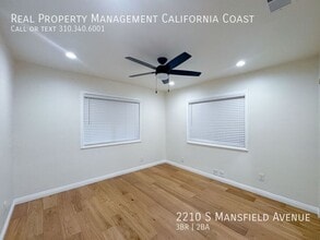2210 S Mansfield Ave in Los Angeles, CA - Building Photo - Building Photo