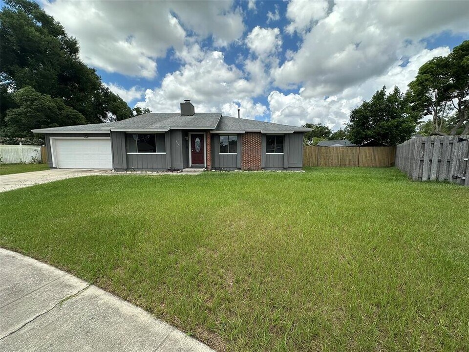 804 Van Ness Cir in Longwood, FL - Building Photo