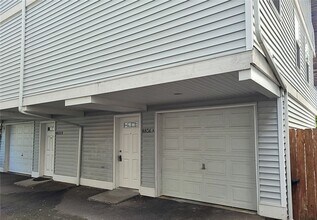 8836 Stone Ave N in Seattle, WA - Building Photo - Building Photo